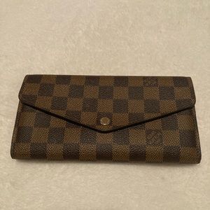 Louis Vuitton Sarah Wallet